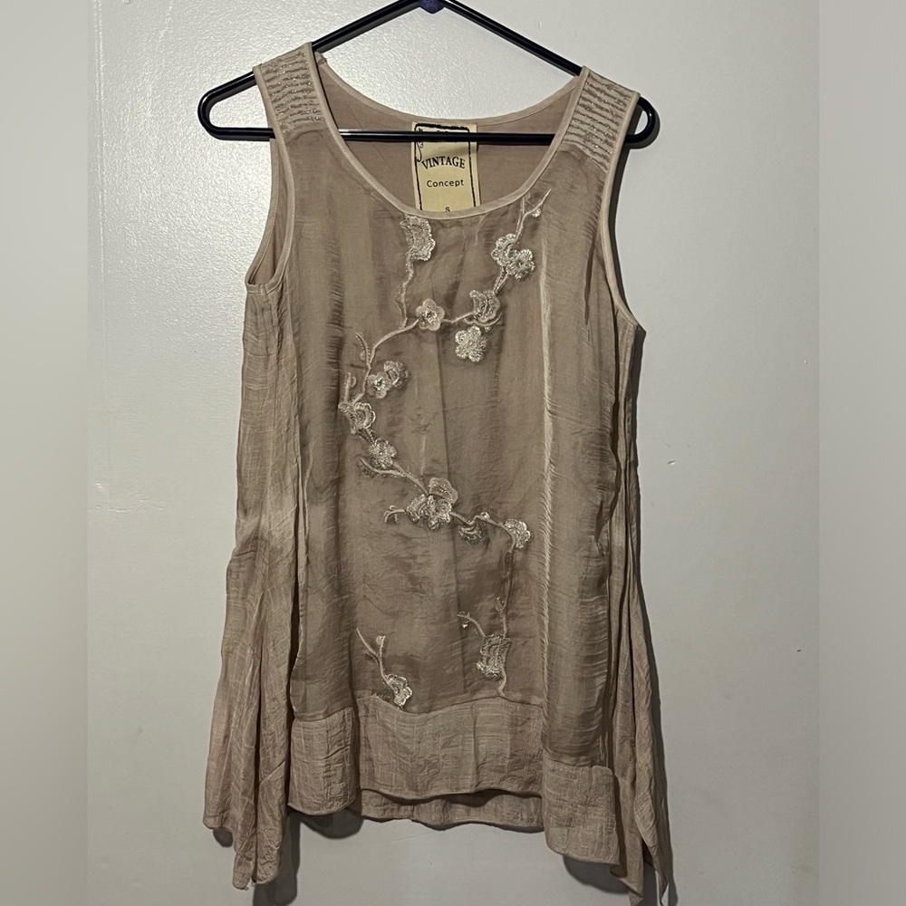 Vintage Concept dusty rose embroidered top size S